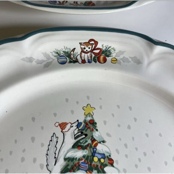 (4) International China Stoneware 11" Dinner Plates Country Christmas Pattern - Picture 6 of 9